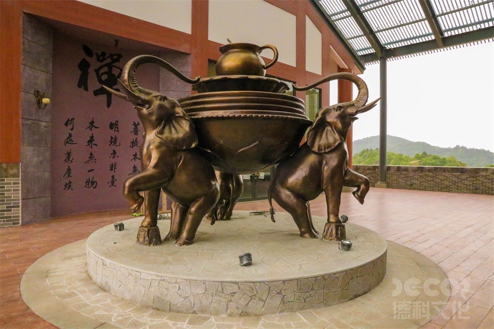 在廣州展館裝修中如何合理安排展示品的展示方式和位置？