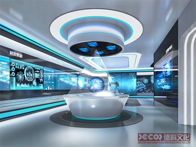 如何在科技展館裝修中提供全程導(dǎo)航和定位服務(wù)，方便觀眾參觀和探索？